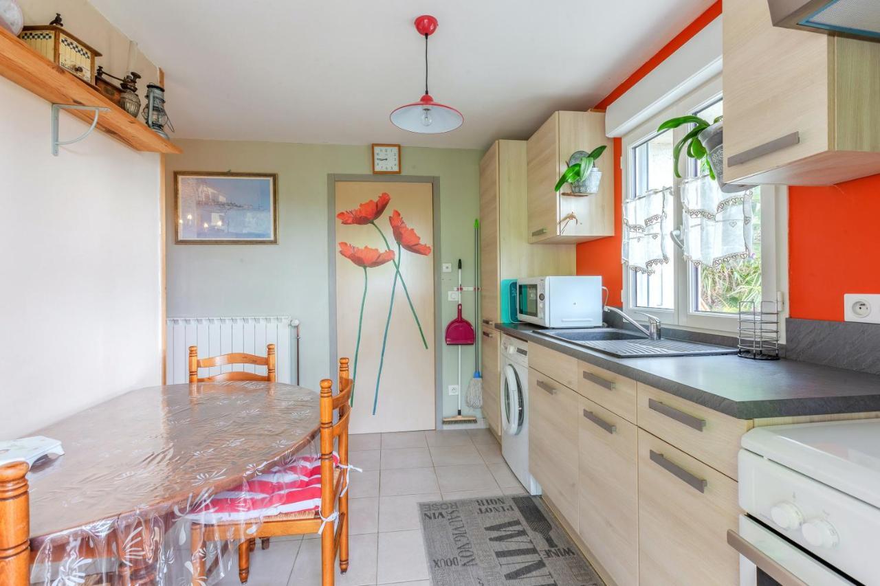 Appartement Accueillant A Mortagne Sur Gironde 45 M² Terrasse Bagian luar foto
